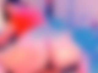 Live cam show with Julia Davis - Camel Toe on Camsoda