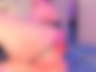 Live cam show with Julia Davis - Interactivetoy Teen (18+) on Strip Flash - Live Sex Shows