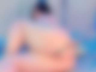 Live cam show with Julia Davis - Bdsm Young Adult on xxxlivecams.org
