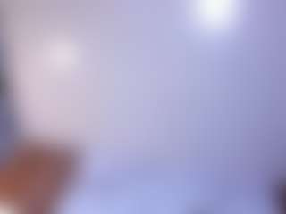 Live cam show with MelanieKlaus - Red Hair Squirt on Hubzter Live