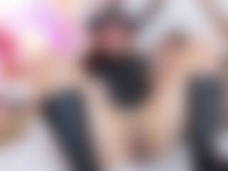 MelanieKlaus's Live Sex Cam Show