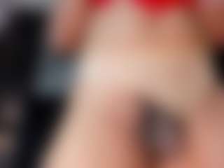 Live cam show with StarFireX - Black Hair on Camsoda