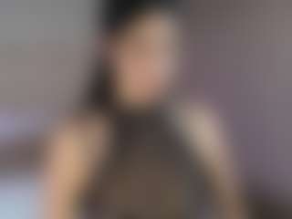 Live cam show with CelesteTailor - Teen (18+) on AdultVida.com