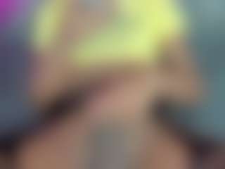 LuciaSex's Live Sex Cam Show