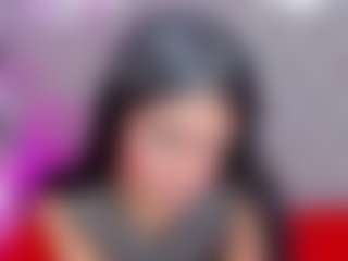 Live cam show with LuciaSex - Brown Eyes on Gym Cam Girls