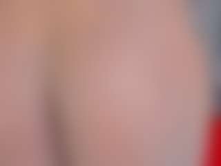 Live cam show with LuciaSex - Small Tits on Soda Cam