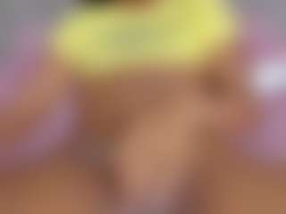 Live cam show with LuciaSex - Small Tits on Camsoda Late Night