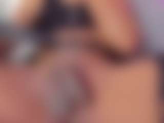LuciaSex's Live Sex Cam Show