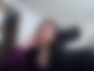 Live cam show with Maria - Spank Brown Hair on liverealitysex.com