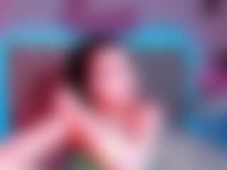 EmiliaWay's Live Sex Cam Show