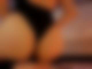 Live cam show with Renatta Cruz - Bush on alttransgirls