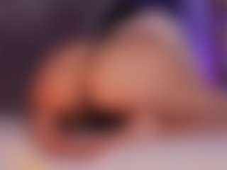 Renatta Cruz's Live Sex Cam Show