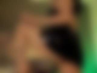 Renatta Cruz's Live Sex Cam Show