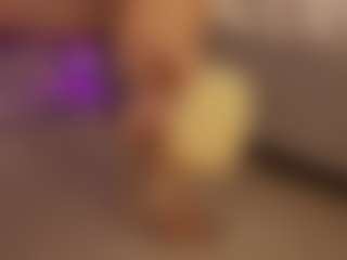 Renatta Cruz's Live Sex Cam Show