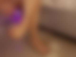 Renatta Cruz's Live Sex Cam Show