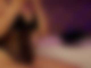 Renatta Cruz's Live Sex Cam Show
