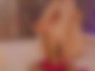 Renatta Cruz's Live Sex Cam Show