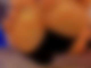 Renatta Cruz's Live Sex Cam Show