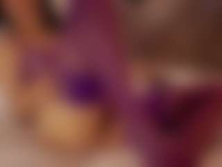 Renatta Cruz's Live Sex Cam Show