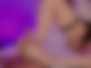 Renatta Cruz's Live Sex Cam Show