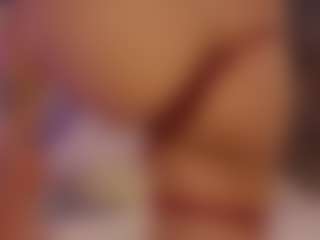 Renatta Cruz's Live Sex Cam Show