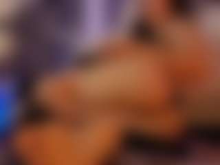Renatta Cruz's Live Sex Cam Show