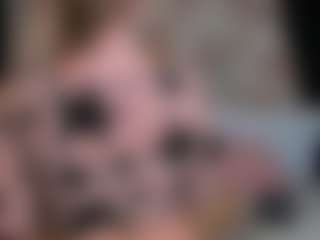 Live cam show with RubiReed - Middle Aged on Gym Cam Girls