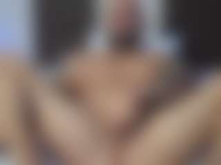 Live cam show with moonjoey - Orgasm on Camsoda