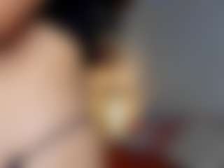 Live cam show with Nella-joly - Petite on Camming Site