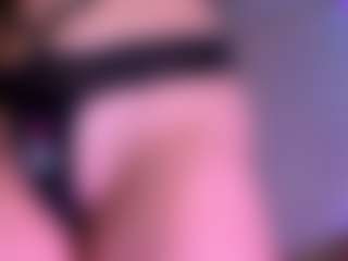 Live cam show with Nella-joly - Living Room on StripNow