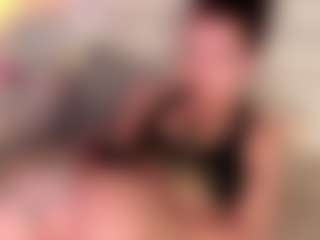 Live cam show with Nella-joly - Red Hair on Gym Cam Girls