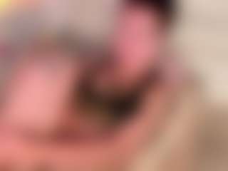 Live cam show with Nella-joly - Skinny on Hubzter Live