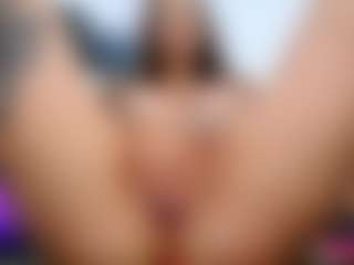 Live cam show with arianatattoos - Ride on intimatelivegirls.com