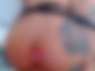 arianatattoos's Live Sex Cam Show