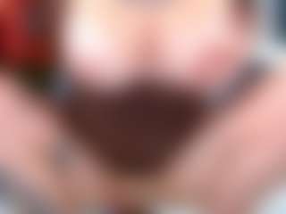 Live cam show with arianatattoos - Big Clit on TottyGirls