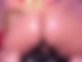 Lorena-gomezz1's Live Sex Cam Show