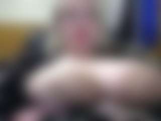 Live cam show with imthinkaboutu - Blonde Hair on TeamSkeetLive