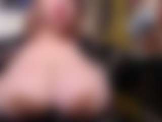 Live cam show with imthinkaboutu - Blonde Hair on CamwithHer