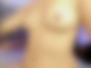 Live cam show with AnnaMyers - Anal Toys on intimatelivegirls.com