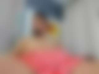 Live cam show with julesEagle - Hazel Eyes on Mixed Magazine Live