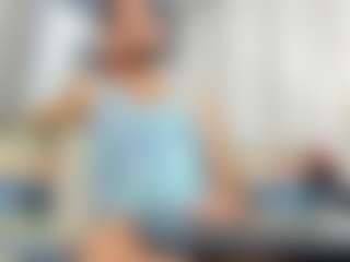 Live cam show with julesEagle - Muscular on Gym Cam Girls