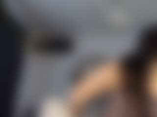 Live cam show with Assya - Butt Plug on AdultVida.com