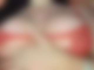 Live cam show with Assya - Butt Plug on Dare Cams