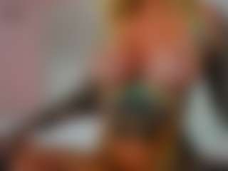Live cam show with BabieLynn - Big Nipples on CamwithHer