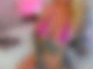 Live cam show with BabieLynn - Big Nipples on live18s.com