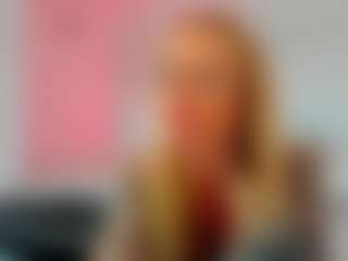 Live cam show with BabieLynn - Big Nipples on Dolls Live