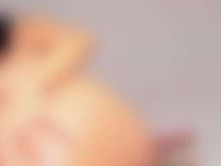 Live cam show with Evelyn-Lewis - Babygirl on https://playwithruby.com