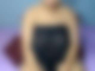 Live cam show with MissMimmi69 - Spanking on CamwithHer