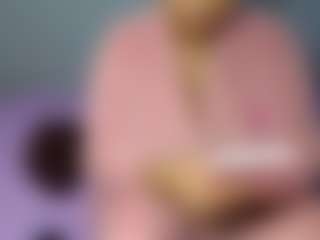 Live cam show with MissMimmi69 - Full Nudity on TeamSkeetLive