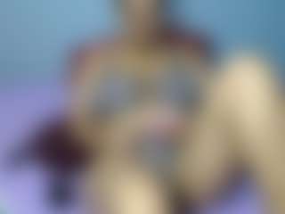 Live cam show with MissMimmi69 - Brown Hair on eurowanks.com